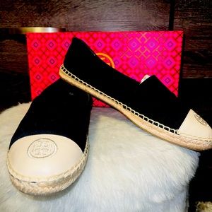 TORY BURCH FLAT ESPADRILLE